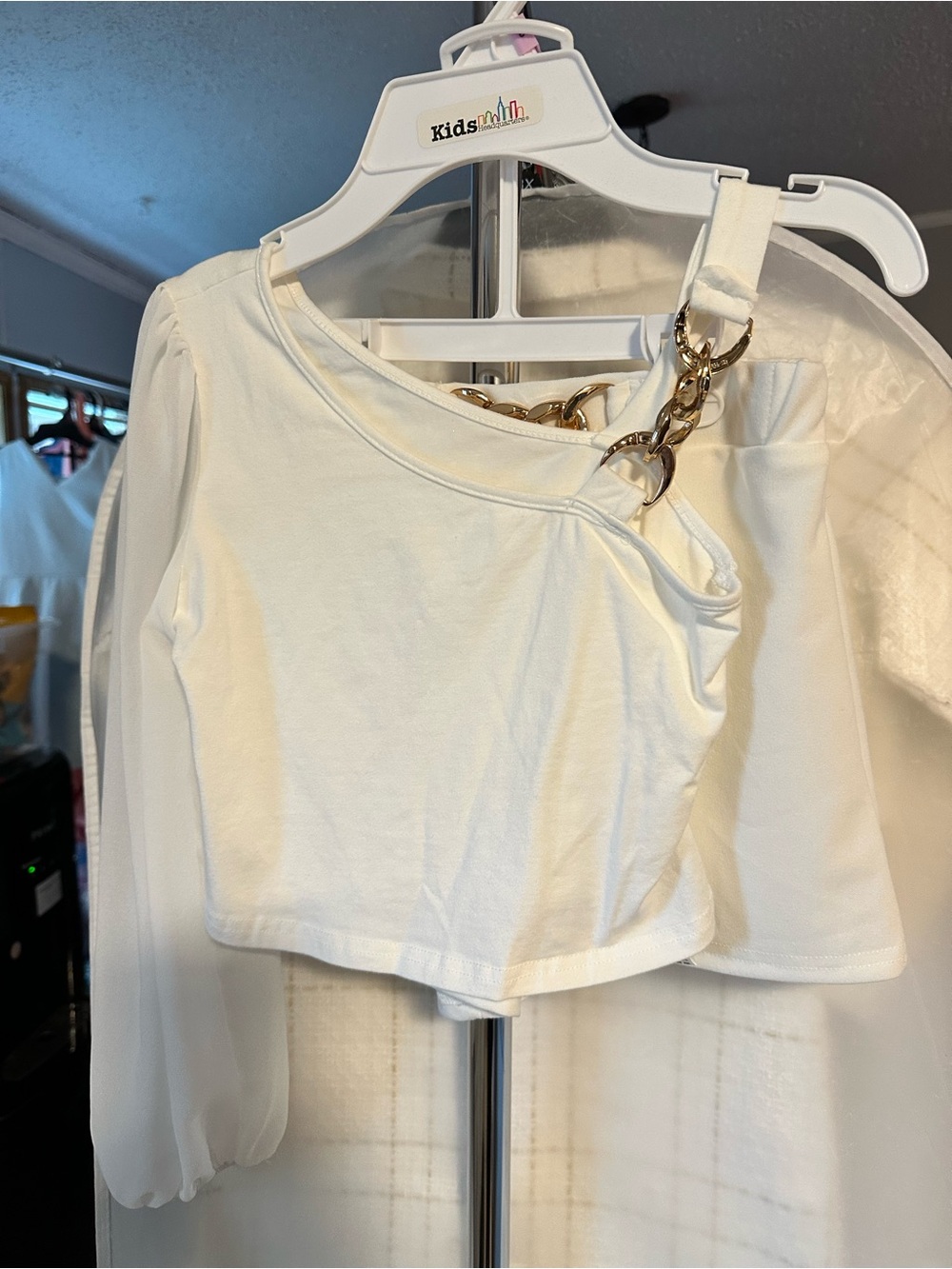 White One-Shoulder Chain Strap Women's Top